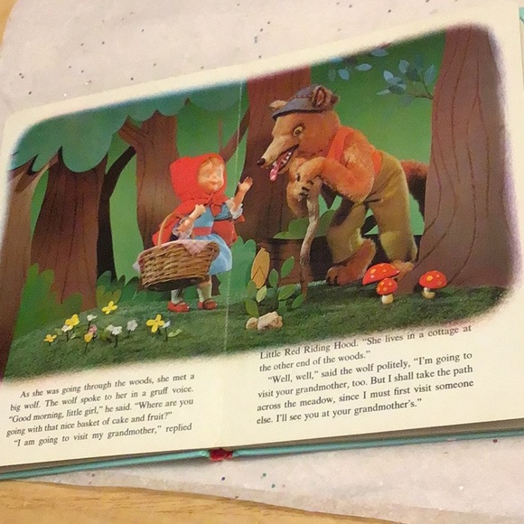 COPY - Little Red Riding Hood antique 3D hardcover board book Grossett & Dunlap - Picture 7 of 14